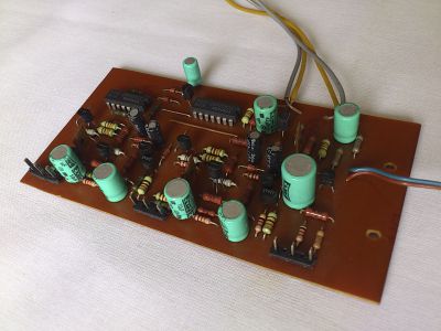AV 01